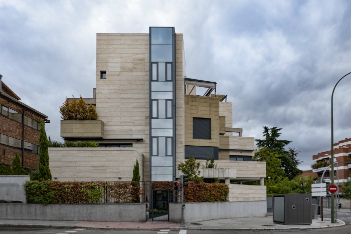 chalet de lujo fotografia edificio fachada ventanas hogares arquitectura paisaje urbano siuacionismo psicogeografia antonio beltran